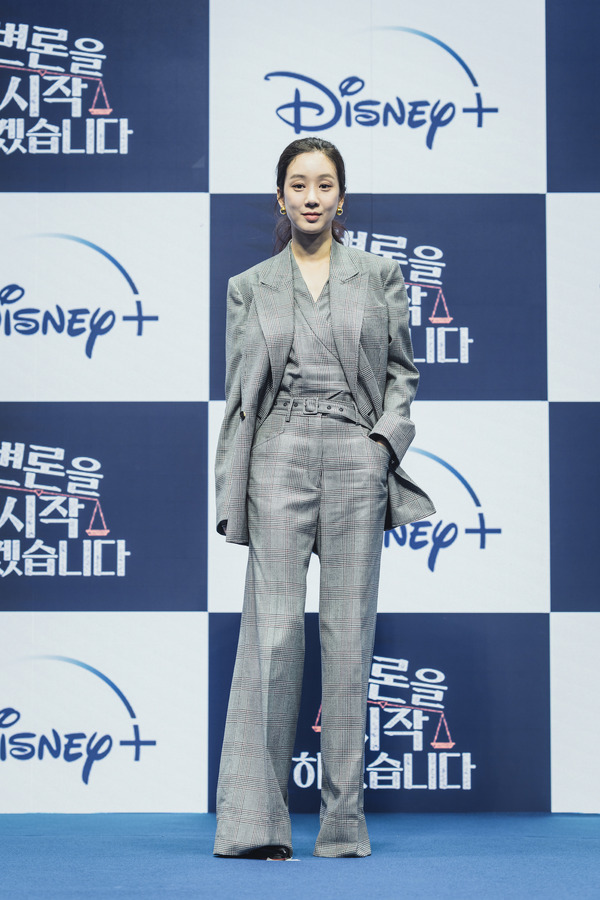 「弁論をはじめます。」制作発表会　© 2022 Disney and related entities