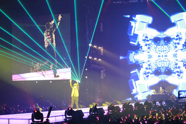 「m-flo」 in 第16回東京ガールズコレクション 2013 SPRING／SUMMER