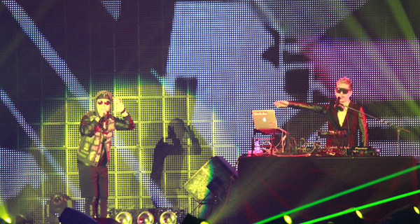 「m-flo」 in 第16回東京ガールズコレクション 2013 SPRING／SUMMER