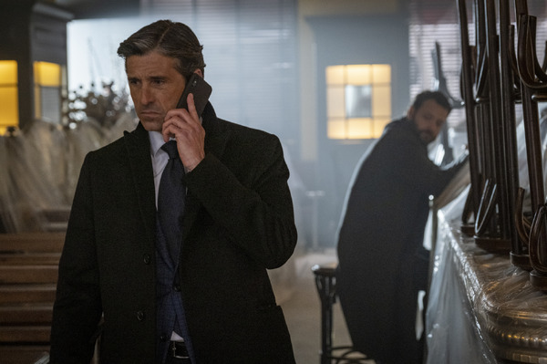 「DEVILS～金融の悪魔～ シーズン2」© 2022 Sky Italia S.r.l.- Lux Vide S.p.a. – Big Light. All Rights Reserved.