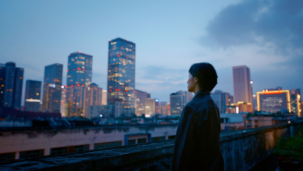 『シスター 夏のわかれ道』© 2021 Shanghai Lian Ray Pictures Co.,Ltd. All Rights Reserved