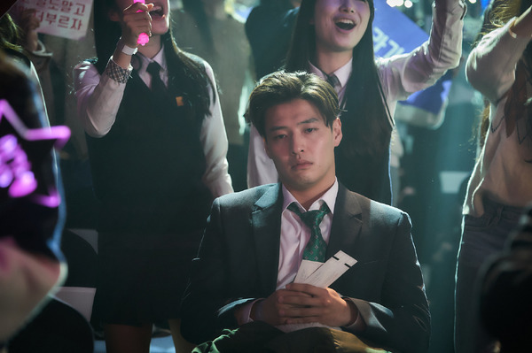 『ハッピーニューイヤー』（C）2021 CJ ENM CORP., HIVE MEDIA CORP. ALL RIGHTS RESERVED