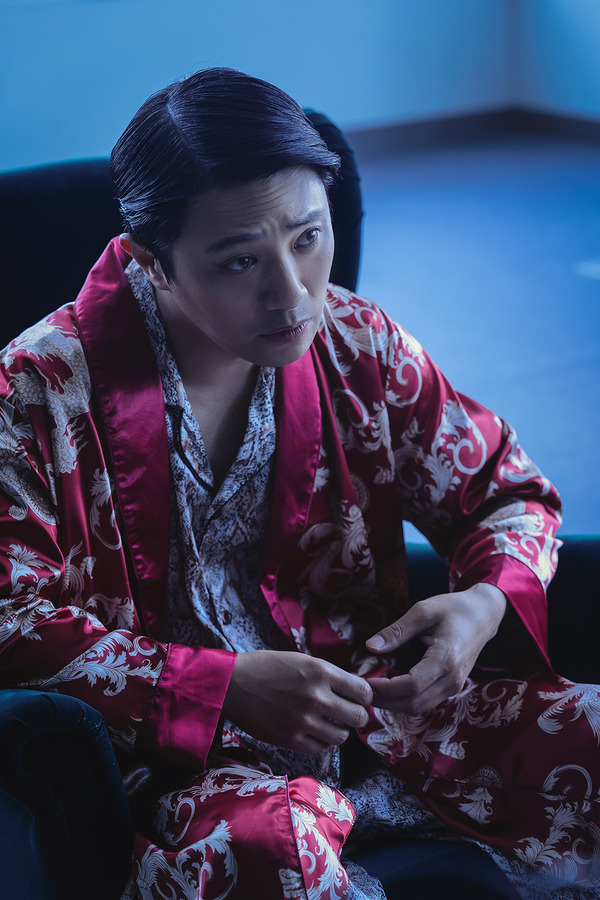 WATCHAオリジナル・シリーズ「砂漠の王」