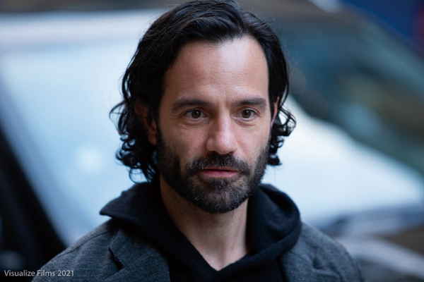 『トゥモロー・モーニング』©Tomorrow Morning UK Ltd. and Visualize Films Ltd. Exclusively licensed to TAMT Co., Ltd. for Japan