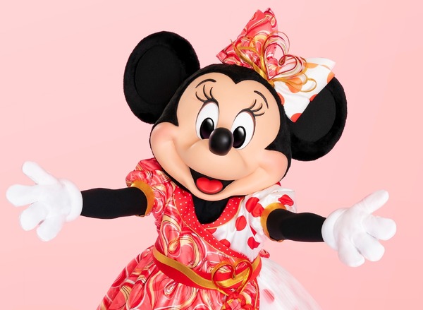 リボンに飾られているハート型の結び目は、ミニーマウスと、ディズニーの仲間たちやゲストの皆さんとの気持ちの繋がりを表現As to Disney artwork, logos and properties： (C) Disney