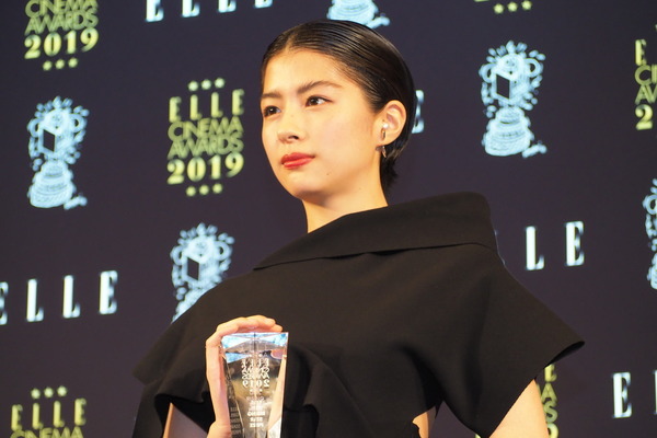 佐久間由衣「エル シネマアワード2019」