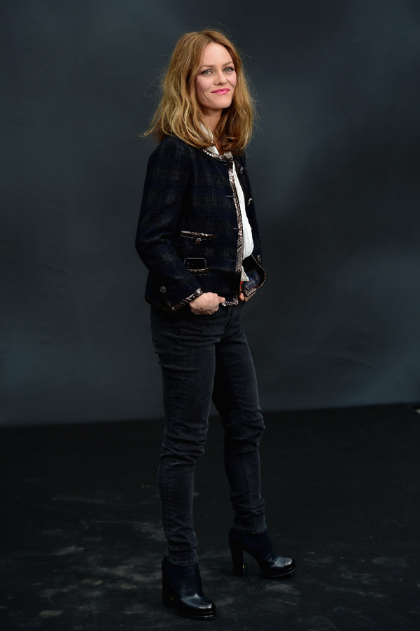 パリ・ファッション・ウィークにて「シャネル」のショーに出席するヴァネッサ・パラディ（パリ）-(C) Getty Images