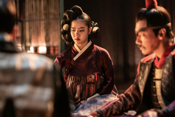 『ハンサン　ー龍の出現ー』©2022 LOTTE ENTERTAINMENT & BIGSTONE PICTURES CO.,LTD.ALL RIGHTS RESERVED.　