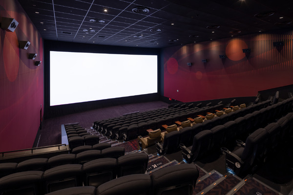 プレミアムシアター© TOHO Cinemas Ltd. All Rights Reserved.