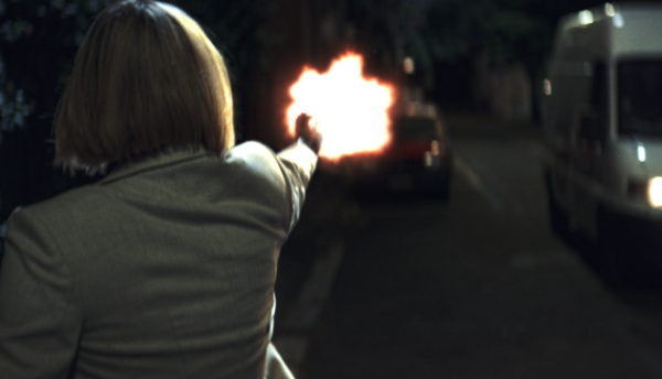 『ダークグラス』Copyright 2021 © URANIA PICTURES S.R.L. e GETAWAY FILMS S.A.S.