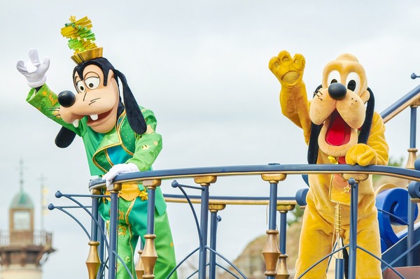 東京ディズニーシー「レッツ・セレブレイト・ウィズ・カラー」As to Disney artwork, logos and properties： (C) Disney