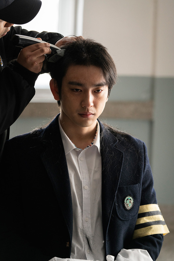 『聖なる復讐者』　ⓒ2022 FINECUT Co., Ltd. & BLUE PLAN’IT Co., Ltd. ALL RIGHTS RESERVED