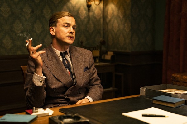 『ナチスに仕掛けたチェスゲーム』© 2021 WALKER+WORM FILM, DOR FILM, STUDIOCANAL FILM, ARD DEGETO, BAYERISCHER RUNDFUNK