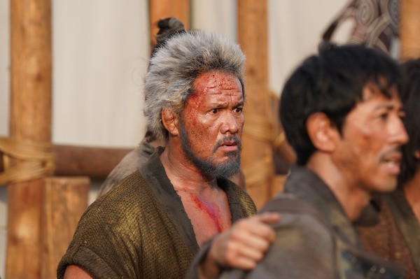 『キングダム2 遥かなる大地へ』©原泰久／集英社 ©2022 映画「キングダム」製作委員会