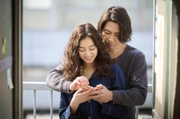 『SEE HEAR LOVE 見えなくても聞こえなくても愛してる』　©2023「SHL」partners