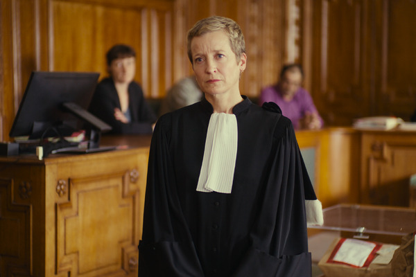 『サントメール ある被告』© SRAB FILMS – ARTE FRANCE CINÉMA – 2022