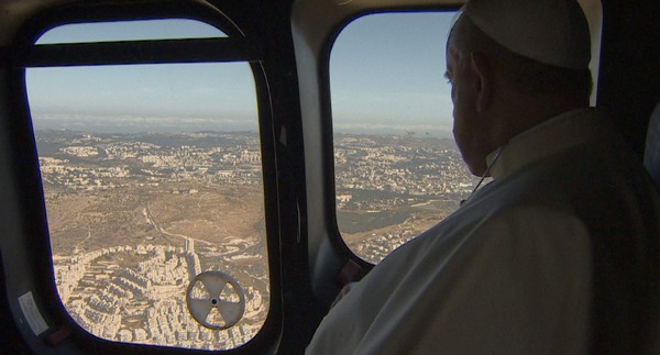 『旅するローマ教皇』© 2022 21Uno Film srl Stemal Entertainment srl