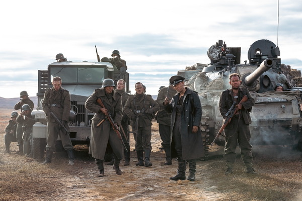 『SISU/シス 不死身の男』© 2022 FREEZING POINT OY AND IMMORTAL SISU UK LTD. ALL RIGHTS RESERVED.