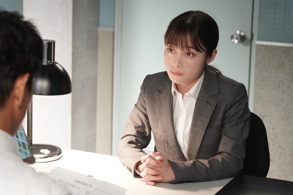 「トクメイ！警視庁特別会計係」第1話（C）カンテレ