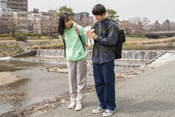 『ぬいぐるみとしゃべる人はやさしい』©映画「ぬいぐるみとしゃべる⼈はやさしい」