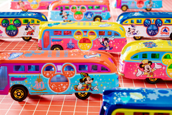 オリジナルのディズニービークルが作れちゃう！「DISNEY VEHICLE FACTORY」がランドに誕生