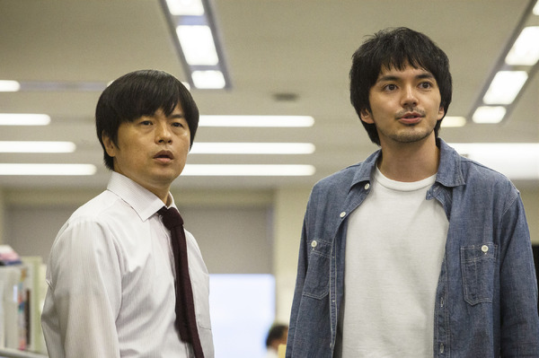 『隣人X —疑惑の彼女-』©2023 映画「隣人 X 疑惑の彼女」製作委員会 ©パリュスあや子／講談社