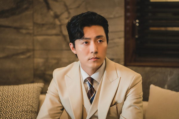 「マエストラ」© 2023 Disney and its related entities