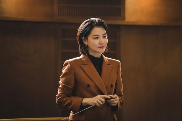 「マエストラ」© 2023 Disney and its related entities