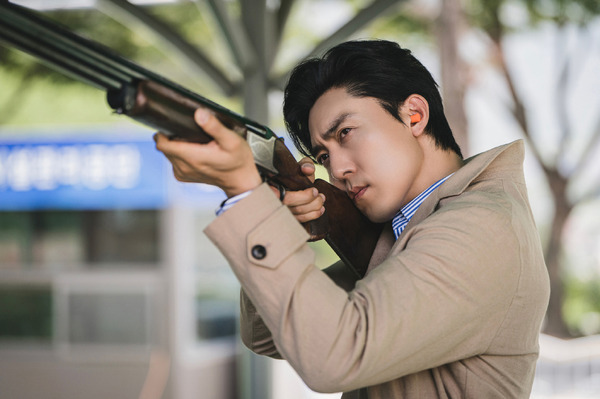 「マエストラ」© 2023 Disney and its related entities