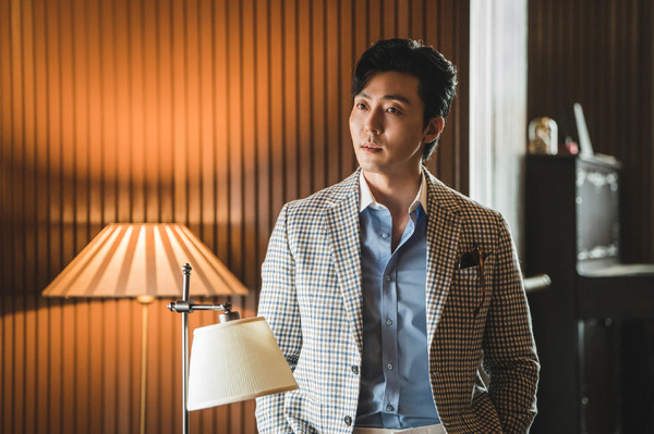 「マエストラ」© 2023 Disney and its related entities