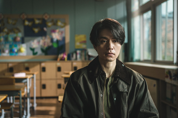 『殺し屋たちの店』2話　© 2024 Disney and its related entities