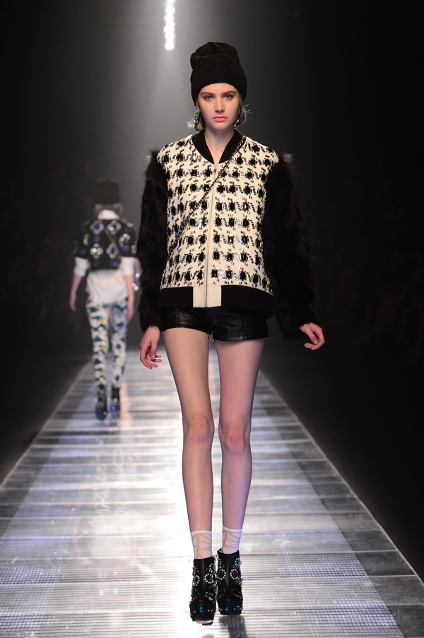 マークスタイラー「タッチミー」 -(C) 2012AW touchMe / MARK STYLER.Co.,Ltd.