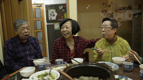 『キッチンから花束を』ⒸEight Pictures