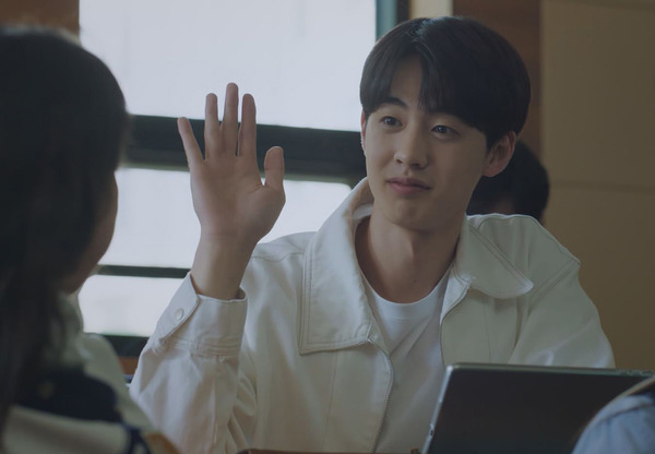 「チアアップ」© SBS