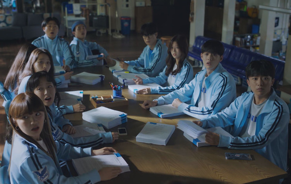 「チアアップ」© SBS