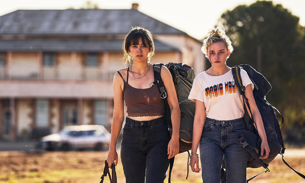 『ロイヤルホテル』　© 2022 Hanna and Liv Holdings Pty. Ltd., Screen Australia, and Create NSW