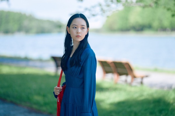 Huluオリジナル『まだゆめをみていたい』中野有紗　ⒸHJホールディングス