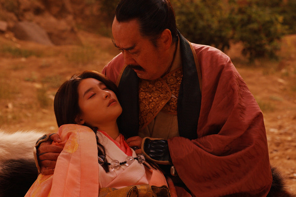 『八犬伝』©2024 『八犬伝』FILM PARTNERS.
