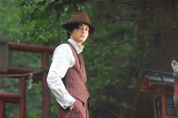 「嘘解きレトリック」第1話（C）フジテレビ