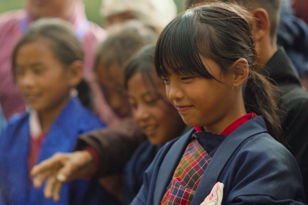 『お坊さまと鉄砲』(c) 2023 Dangphu Dingphu: A 3 Pigs Production & Journey to the East Films Ltd. All rights reserved