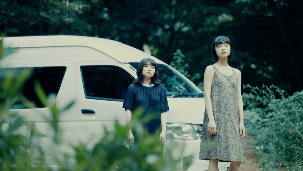 『おやすみ、また向こう岸で』©ソニー・ミュージックエンタテインメント