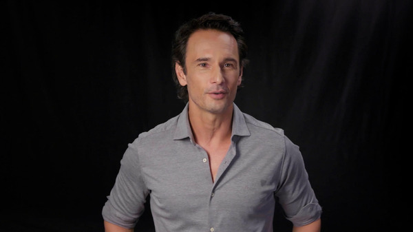 ロドリゴ・サントロ『ラブ・アクチュアリー 4K デジタルリマスター』(C)2003 WT VENTURE LLC. ALL RIGHTS RESERVED.