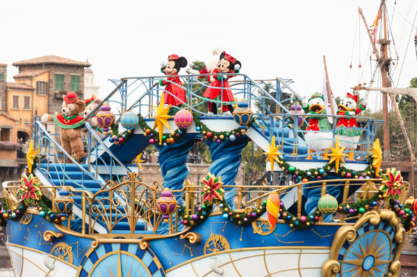サンタクロースとホリデーをお祝い！TDS「ディズニー・クリスマス・グリーティング」