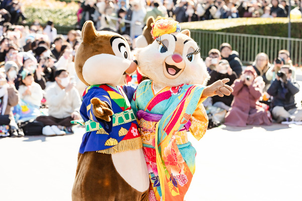 ミッキー＆ミニーが和服姿で新年のごあいさつ！お正月のスペシャルイベント盛大に開幕