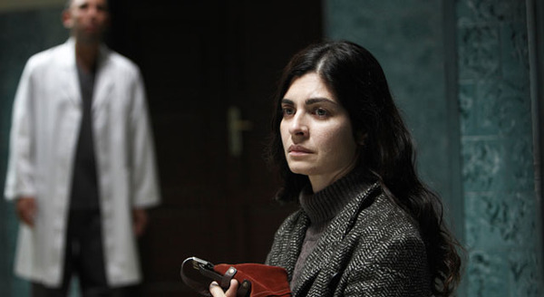 『偽りの人生』 -(C) 2012 Tornasol Films SA/Haddock Films SRL/Castafiore Films SL/Terz Filmproduktion