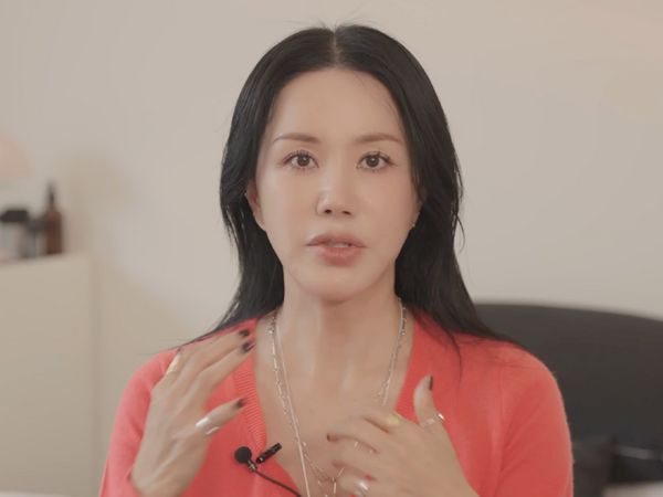 “55歳”女優オム・ジョンファ、美貌を保つ秘訣をつつみ隠さず語った！「結局大事なのは…」