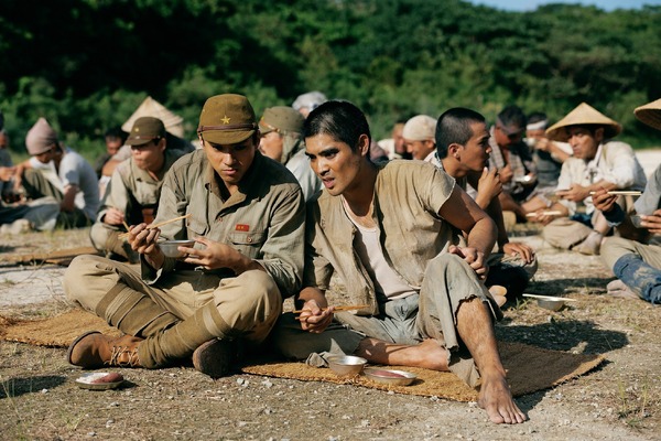 『木の上の軍隊』©2025「木の上の軍隊」製作委員会