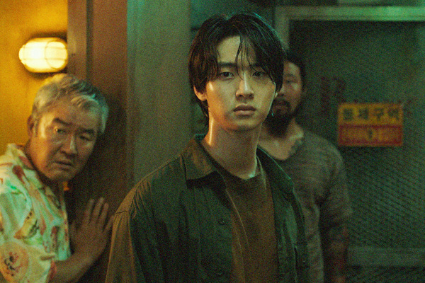 『オオカミ狩り』（C） 2022 THE CONTENTS ON & CONTENTS G & CHEUM FILM CO.,LTD. All Rights Reserved