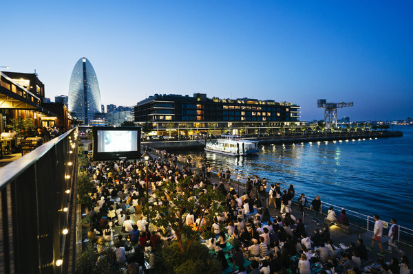 『SEASIDE CINEMA』 過去開催の様子　MARINE ＆ WALK YOKOHAMA