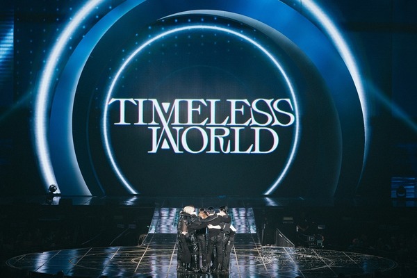 『ZEROBASEONE THE FIRST TOUR [TIMELESS WORLD] IN CINEMAS』©WAKEONE CO., Ltd. All Rights Reserved.